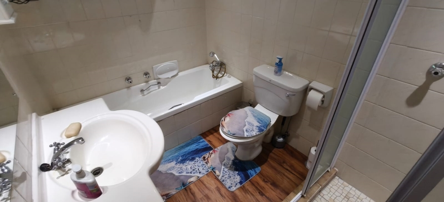 3 Bedroom Property for Sale in Protea Park North West